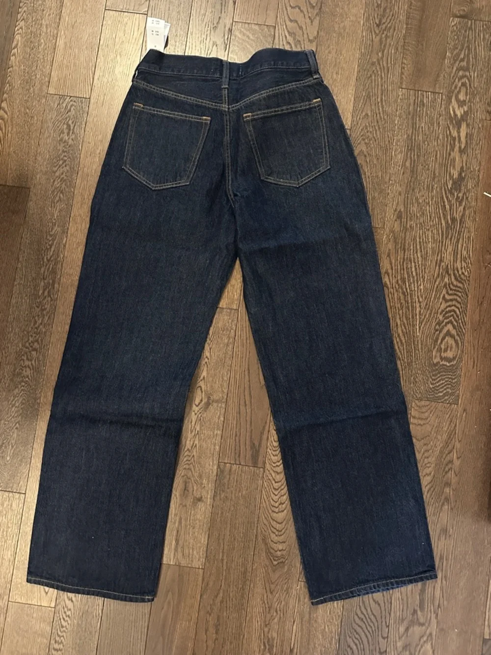Abercrombie & Fitch High Rise Loose Drapey Rigid Jeans in Dark Rinse Denim - Picture 12 of 13